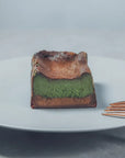 抹茶の蜜芋バスクチーズケーキ