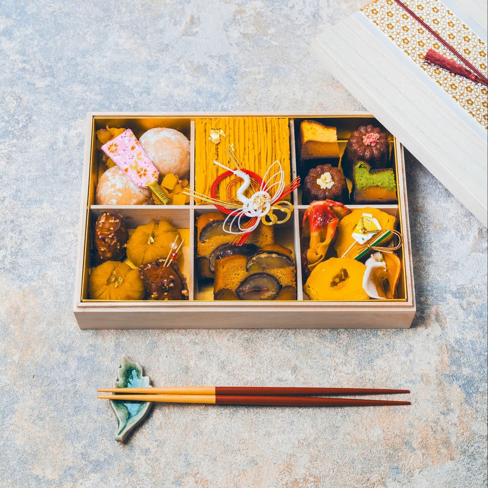 12月13日(土)10時販売開始　蜜芋尽くしのスイーツお重箱