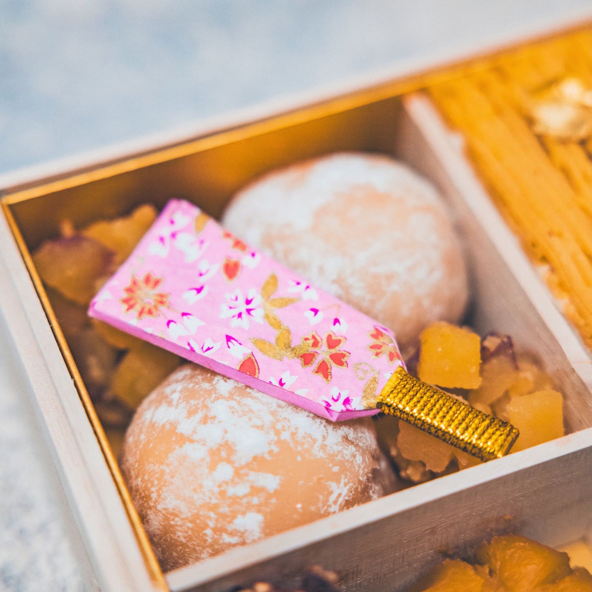 12月13日(土)10時販売開始　蜜芋尽くしのスイーツお重箱