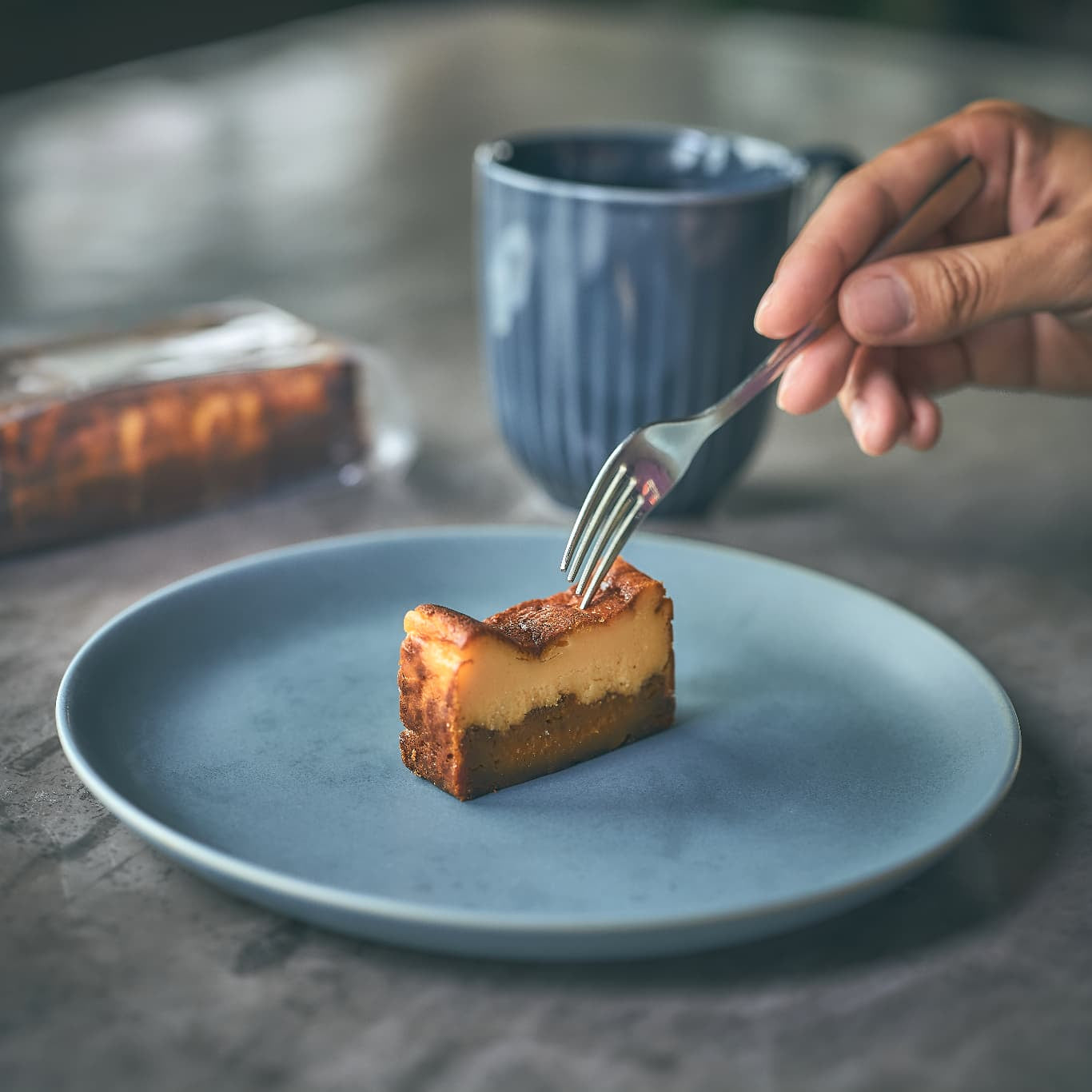 蜜芋バスクチーズケーキ