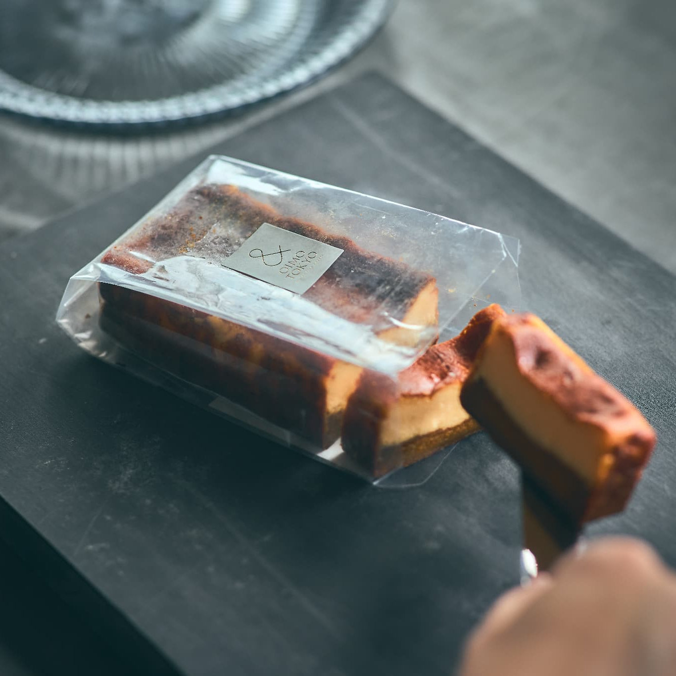 蜜芋バスクチーズケーキ